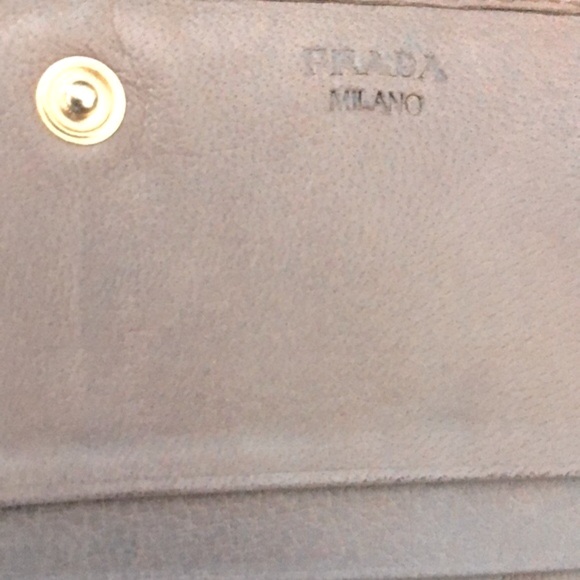 [PRADA] Nappa Gaufre Milano Soft Leather Continental Long Snap-Button Wallet - Picture 4 of 11